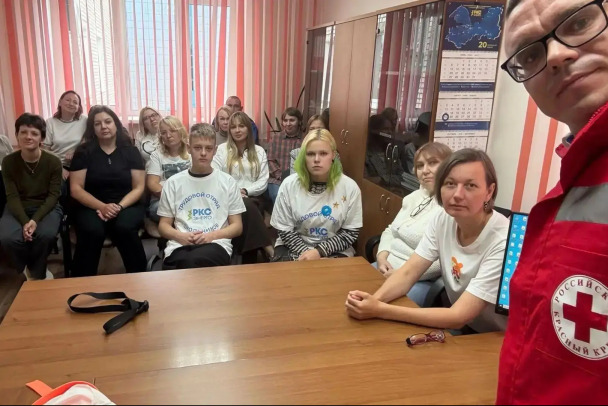 Скоро в школу. Трудовой отряд школьников РКС-энерго завершил работу